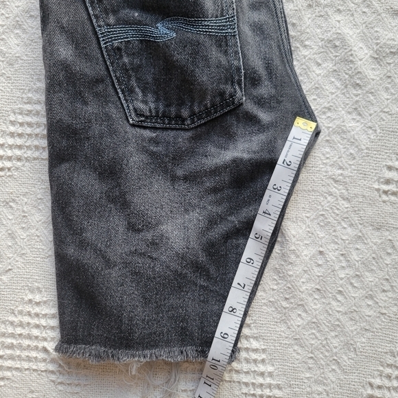 Nudie Black Distressed High-Waisted Cut Off Midi Jean Shorts with raw  hem - Picture 8 of 12